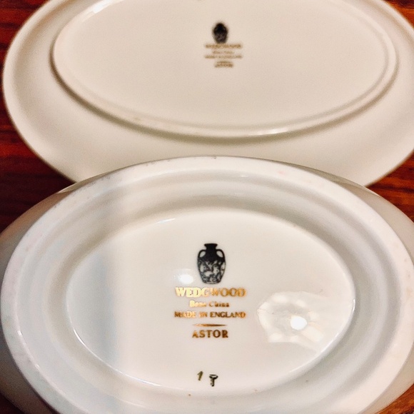 Wedgewood “Astor “ Black On White Gravy Boat & Underplate Bone China Sauce Bo - Picture 10 of 12